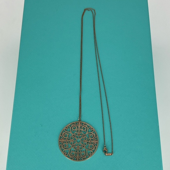 Rubedo‎ enchant circle necklace